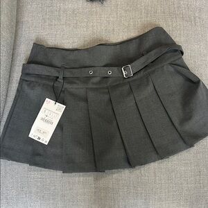 ZARA Gray Pleated Skirt with Belt